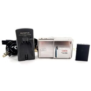 Olympus CAMEDIA C-60 Zoom 6.1MP Digital Camera Silver No Card Tested & Works